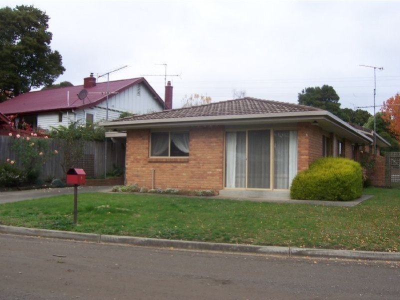 6/9-11 Baromi Road, Mirboo North VIC 3871