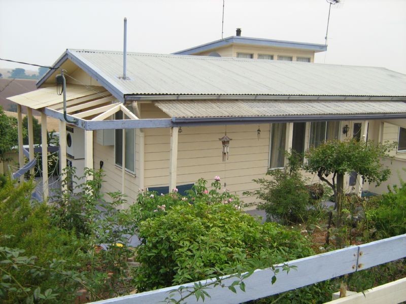 8 Grandridge East Road, Mirboo North VIC 3871