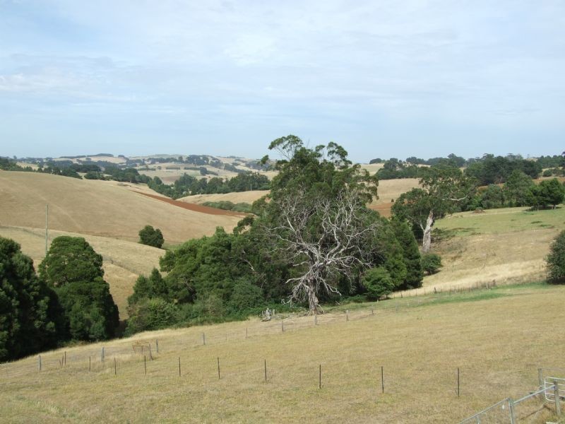 8 Grandridge East Road, Mirboo North VIC 3871