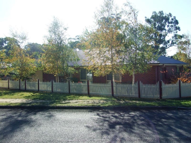 4 Pincini Street, Mirboo North VIC 3871