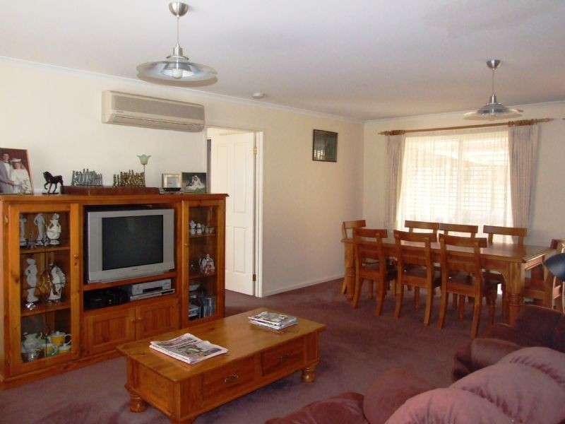20 Golf Links Drive, Mirboo North VIC 3871