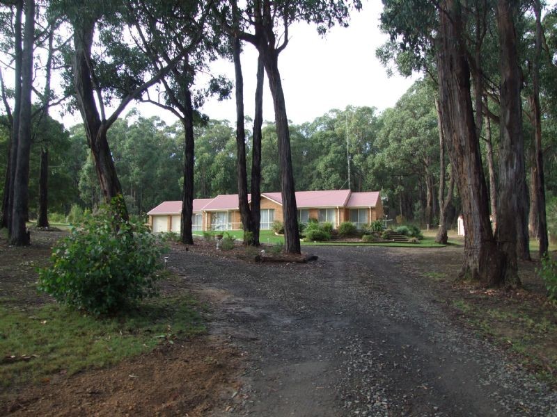 20 Golf Links Drive, Mirboo North VIC 3871
