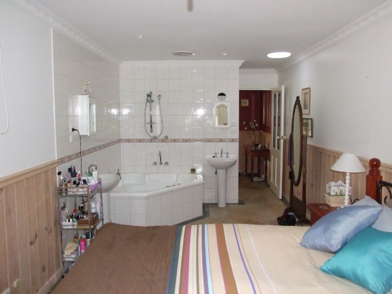 10 Galvins Road, Mirboo North VIC 3871