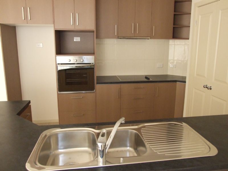 2/7-11 Grandridge East, Mirboo North VIC 3871