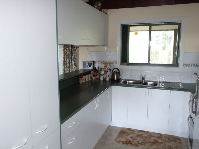 3 Hilltop Court, Mirboo North VIC 3871