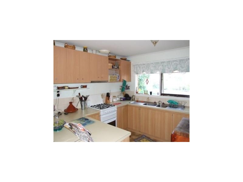 43 Wells Road, Mirboo North VIC 3871