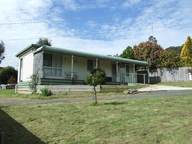 17 Fairmont Street, Boolarra VIC 3870