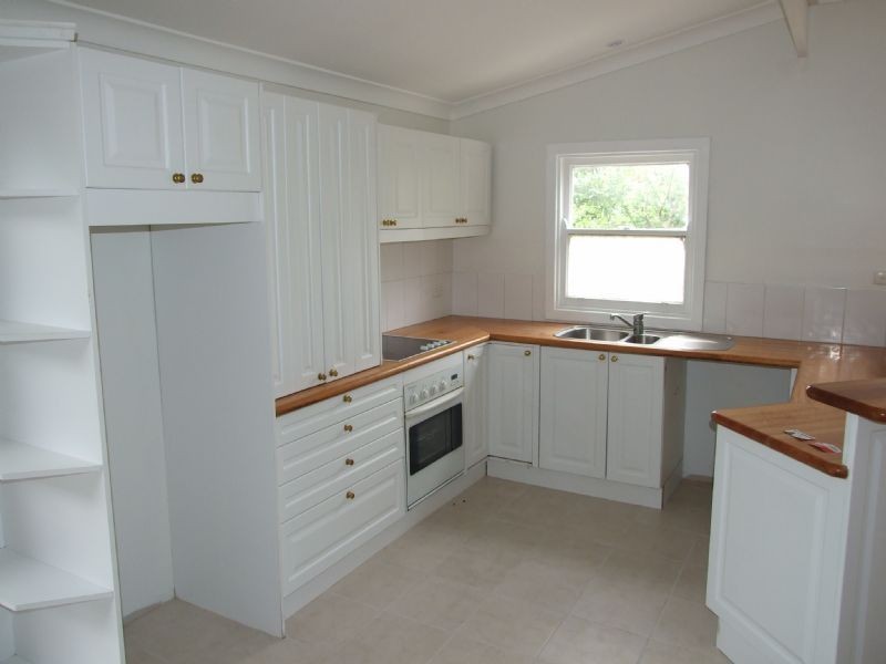 5 Thorpdale Road, Mirboo North VIC 3871