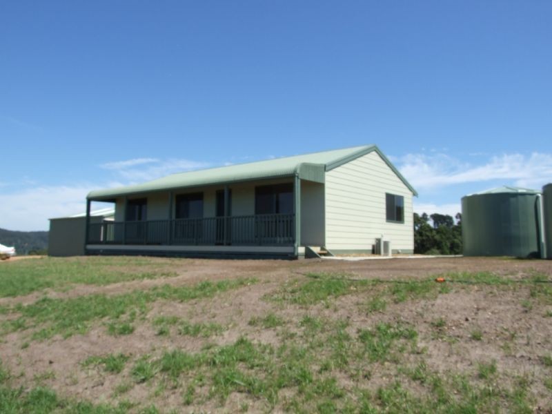 1 Leongatha Yarragon Road, Hallston VIC 3953