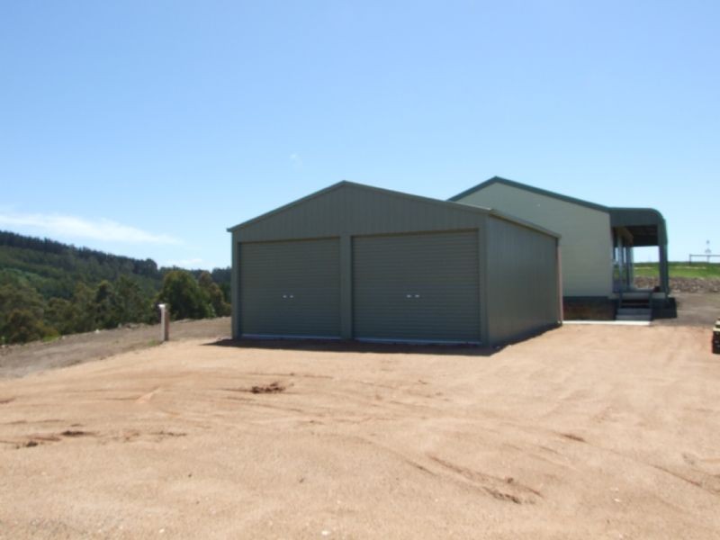 1 Leongatha Yarragon Road, Hallston VIC 3953