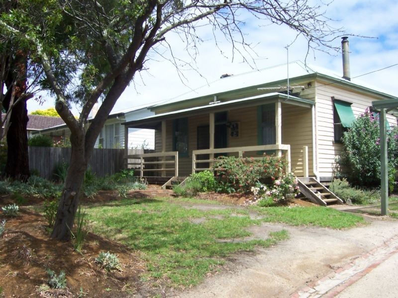 18 Baromi Road, Mirboo North VIC 3871