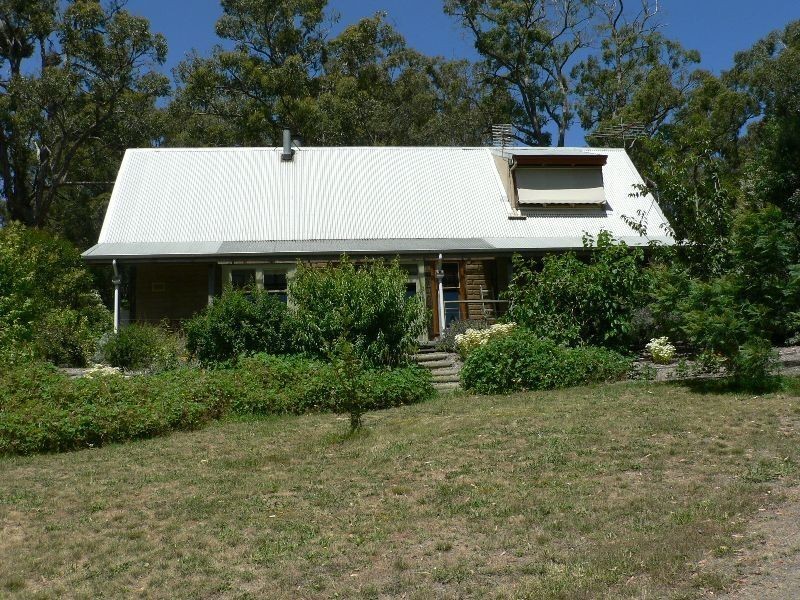 910 McDonalds Track, Narracan VIC 3824