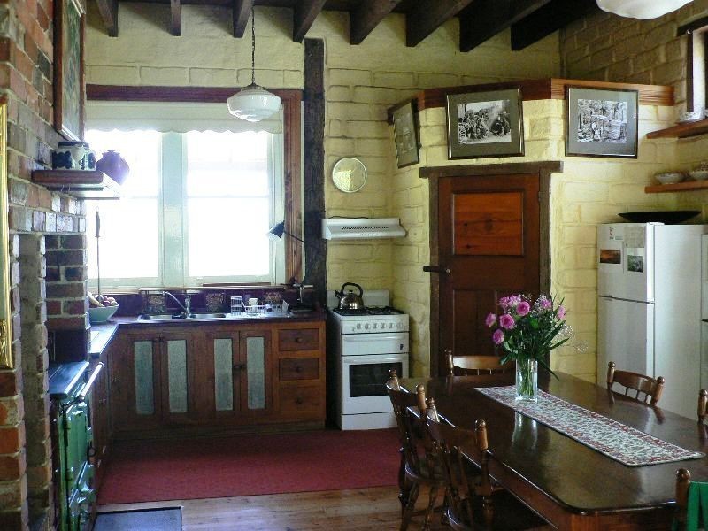 910 McDonalds Track, Narracan VIC 3824