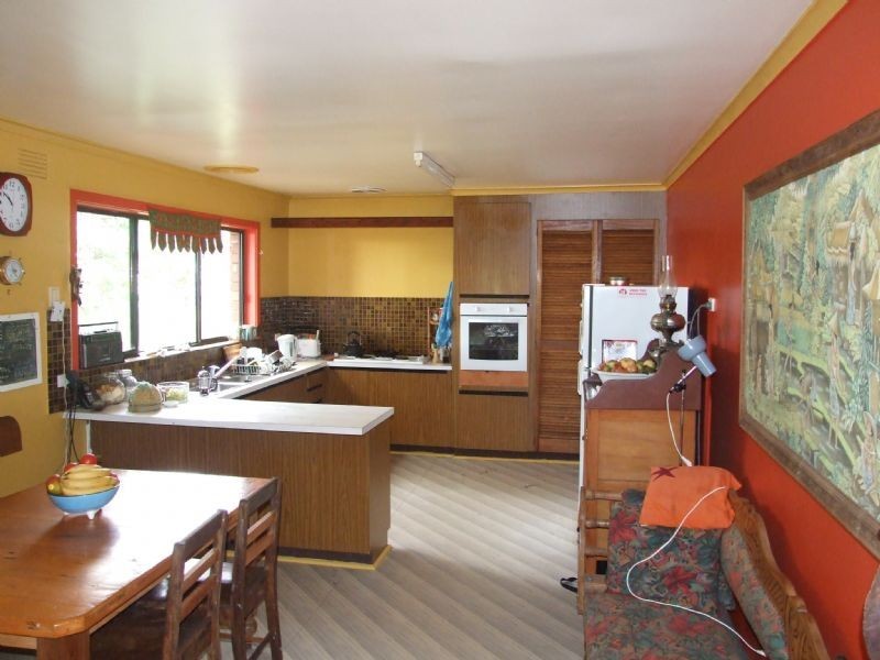 26 Baths Road, Mirboo North VIC 3871