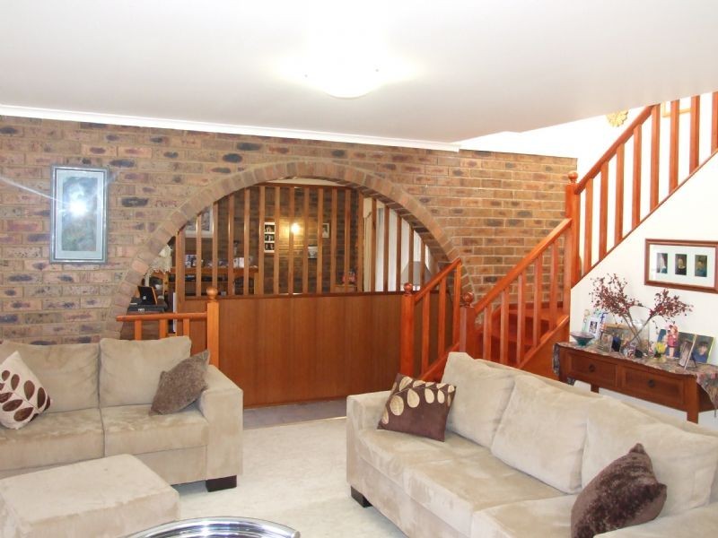 24 Balding Street, Mirboo North VIC 3871