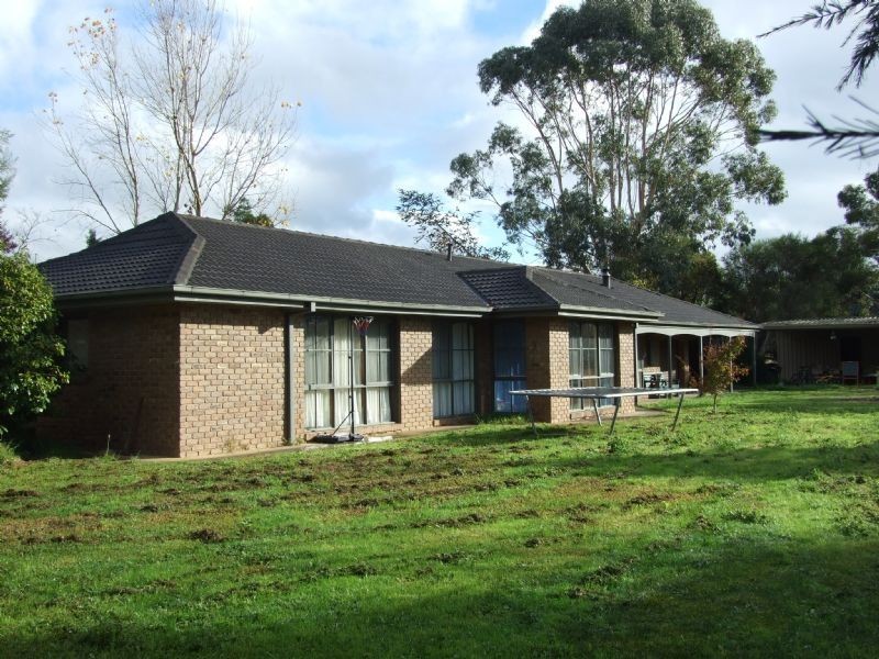 34 Walkers Road, Mirboo VIC 3871