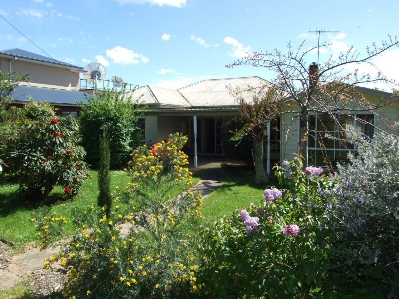 19 Couper Street, Mirboo North VIC 3871