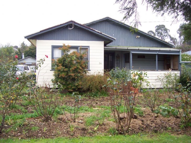 34 Penaluna Street, Boolarra VIC 3870