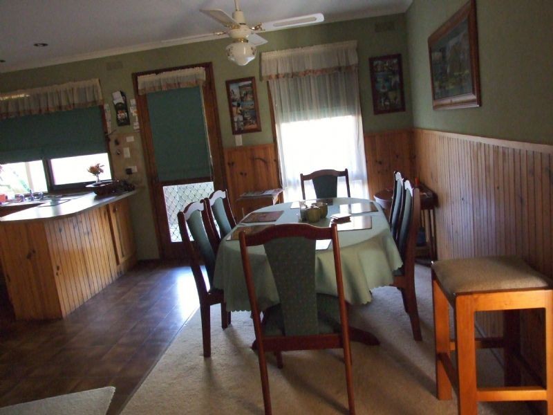 25 Balding Street, Mirboo North VIC 3871