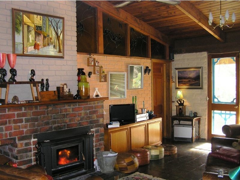 26 Old Thorpdale Road, Mirboo North VIC 3871