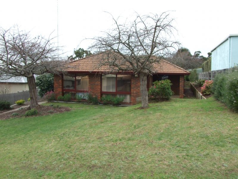 1 Eveline Court, Mirboo North VIC 3871