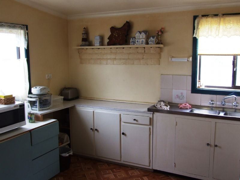 8 Balding  Street, Mirboo North VIC 3871