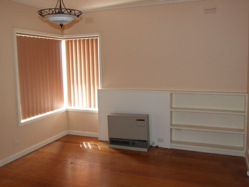 28 Baths Road, Mirboo North VIC 3871