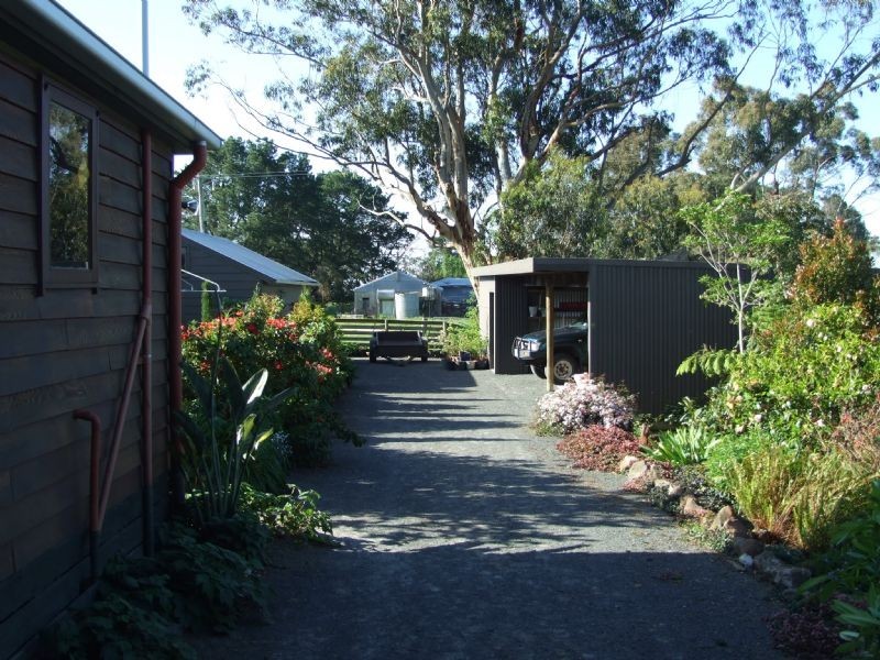 973 Whitelaws Track, Yinnar South VIC 3869