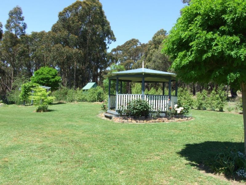 8 Grey Road, Mirboo North VIC 3871