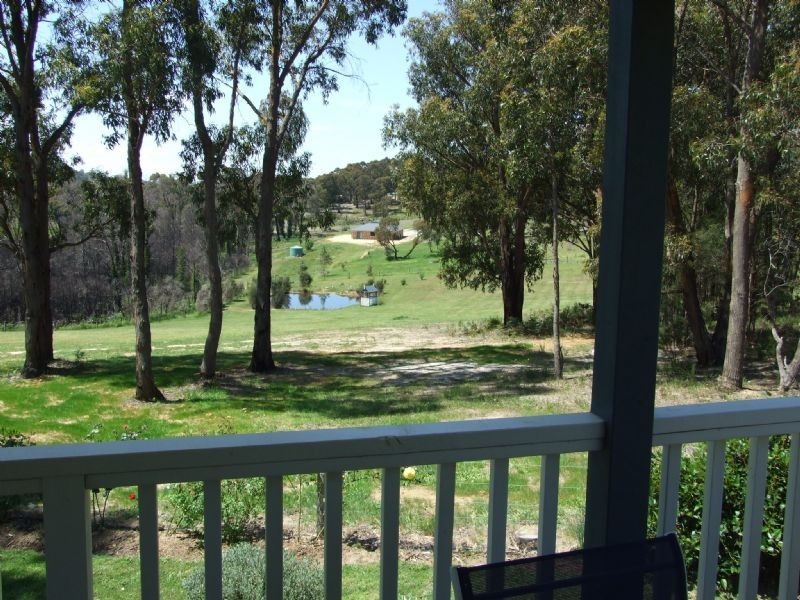 8 Grey Road, Mirboo North VIC 3871