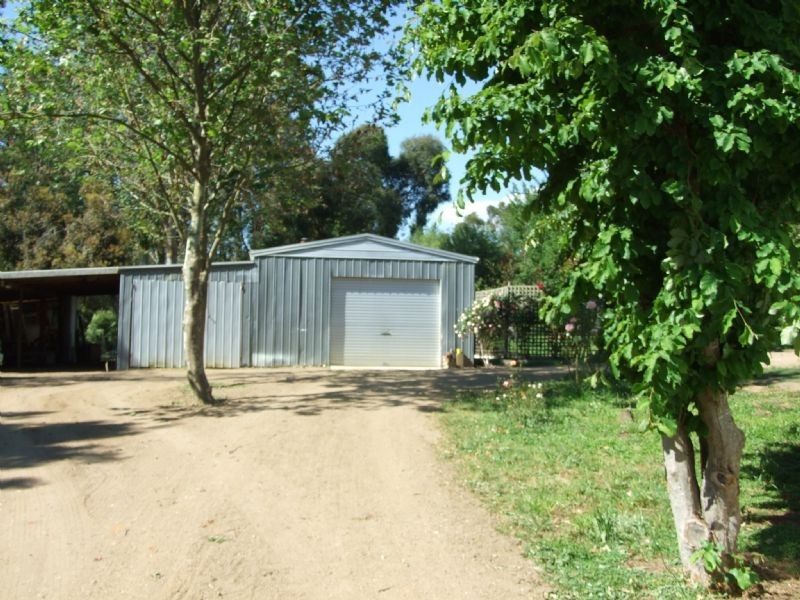 23 Walkers Road, Mirboo VIC 3871