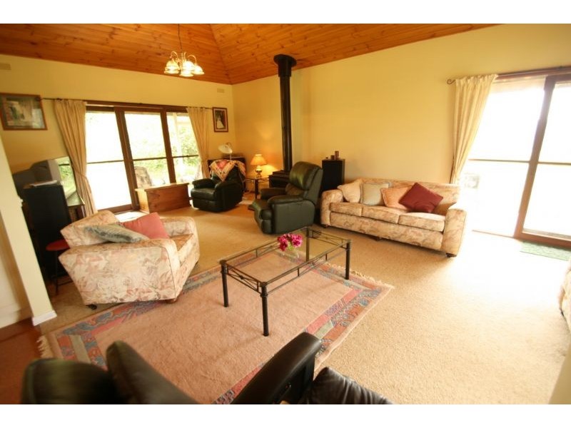 16 Jepson Court, Mirboo North VIC 3871