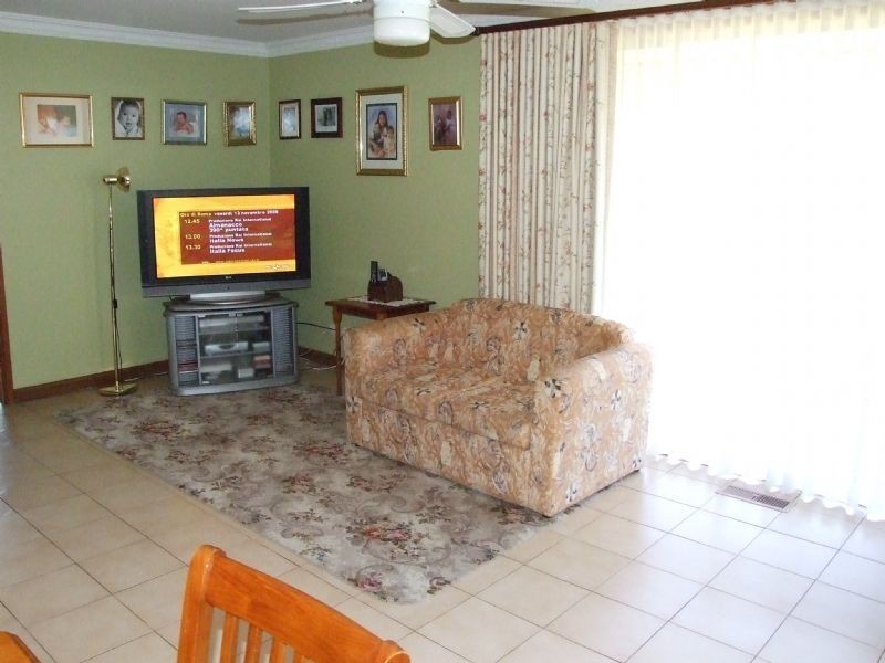 31 Giles Street, Mirboo North VIC 3871