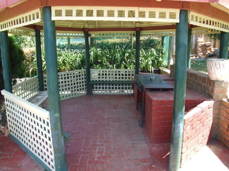 31 Giles Street, Mirboo North VIC 3871