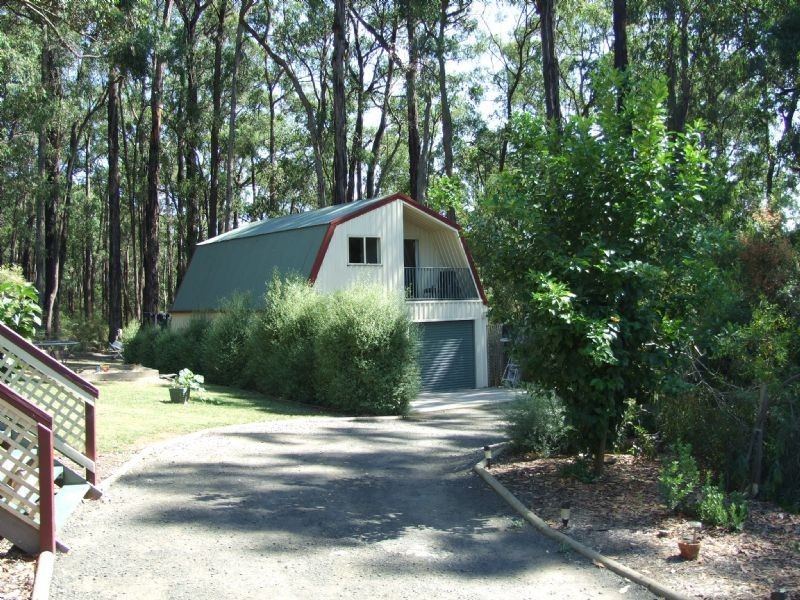3 Wanke Road, Mirboo North VIC 3871