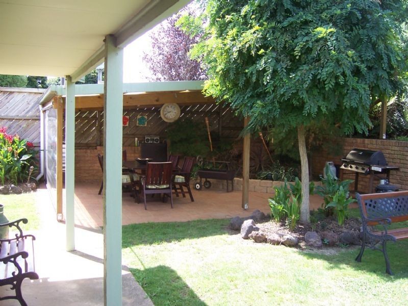 10 Scarlett Street, Mirboo North VIC 3871