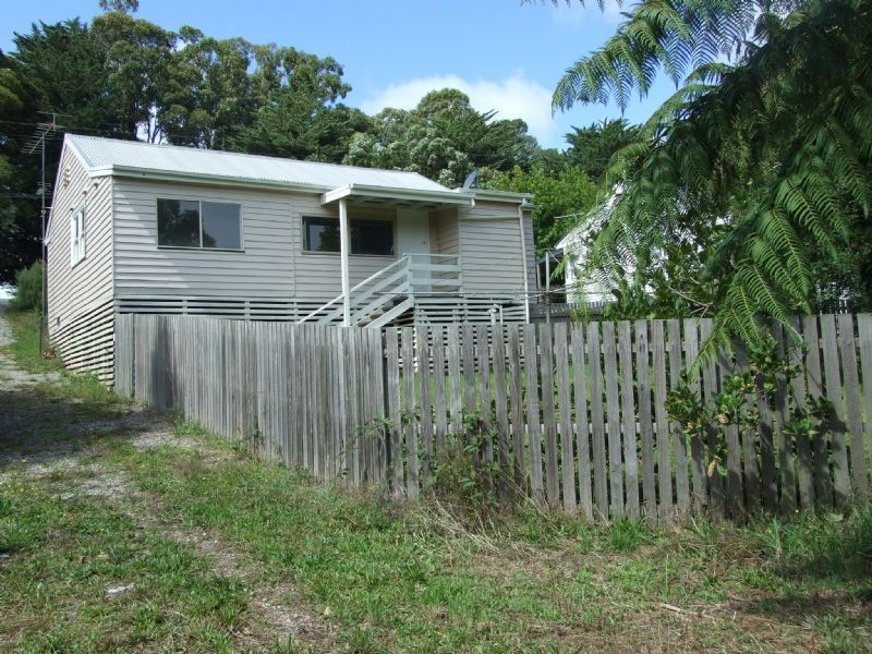7 Thorpdale Road, Mirboo North VIC 3871