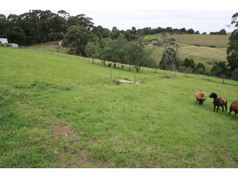 6 Grandridge East, Mirboo North VIC 3871