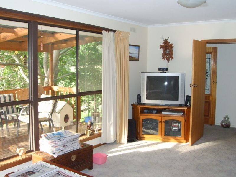 19-21 Bourke Street, Mirboo North VIC 3871