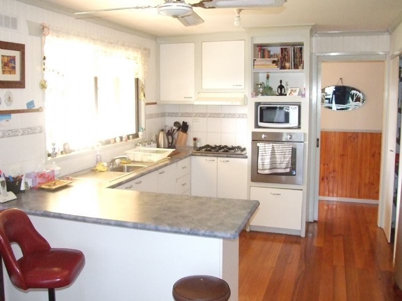 210-214 St Ellens Road, Mirboo North VIC 3871