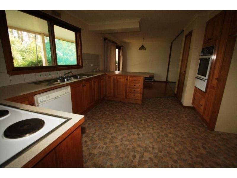 22 Murray Street, Mirboo North VIC 3871