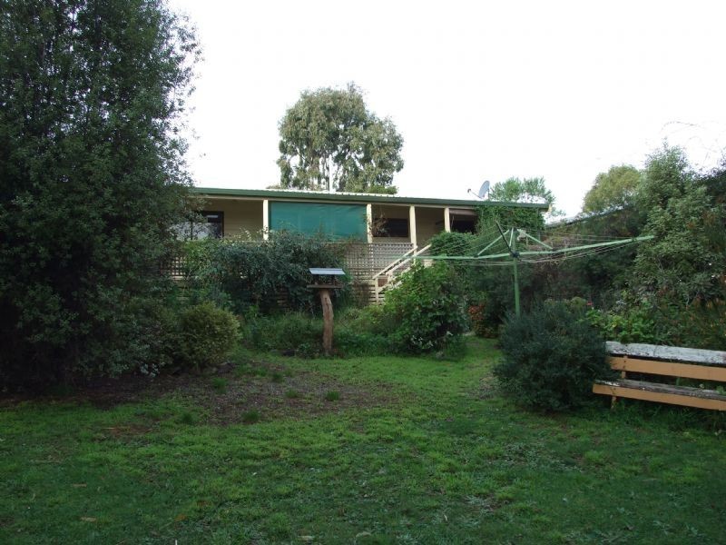 22 Murray Street, Mirboo North VIC 3871