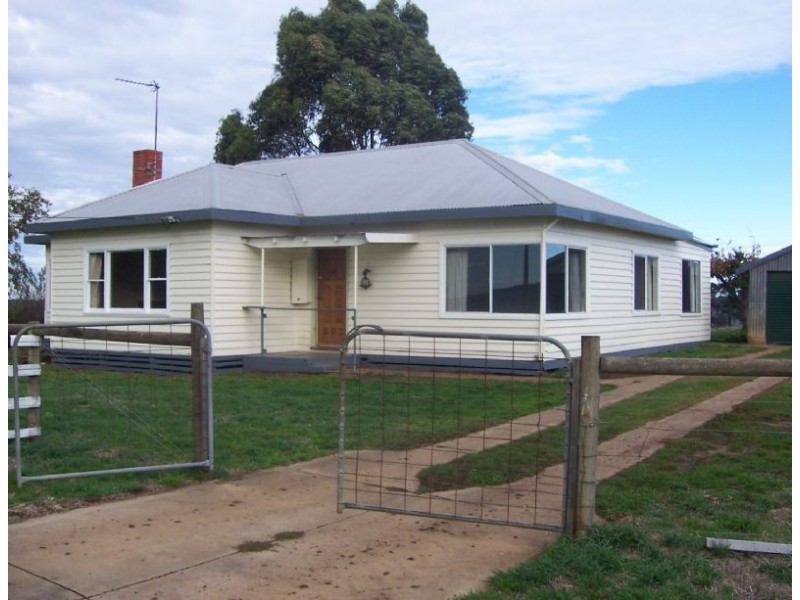 325 Old Yarragon Rd, Mirboo North VIC 3871
