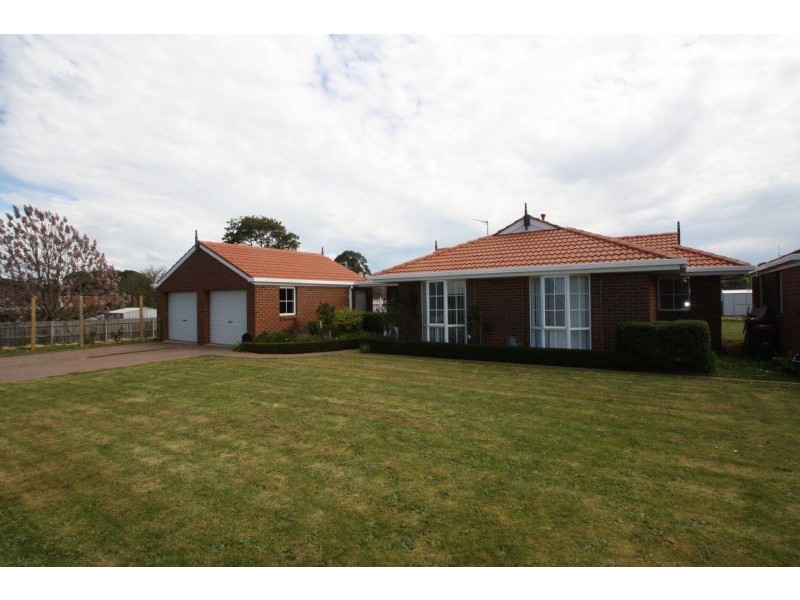 2/1 Johnstone Street, Thorpdale VIC 3835