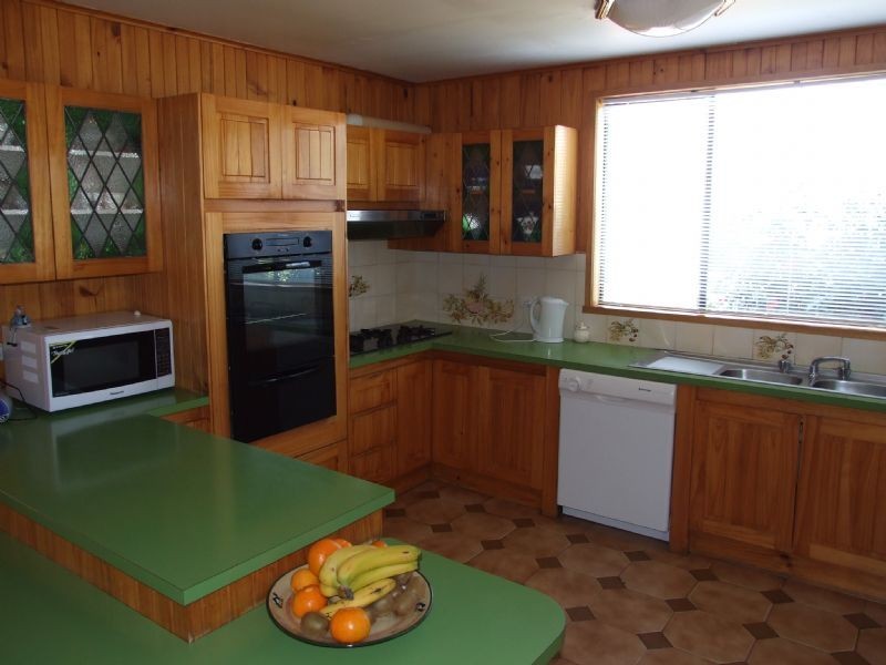 76 Strzelecki Highway, Mirboo North VIC 3871