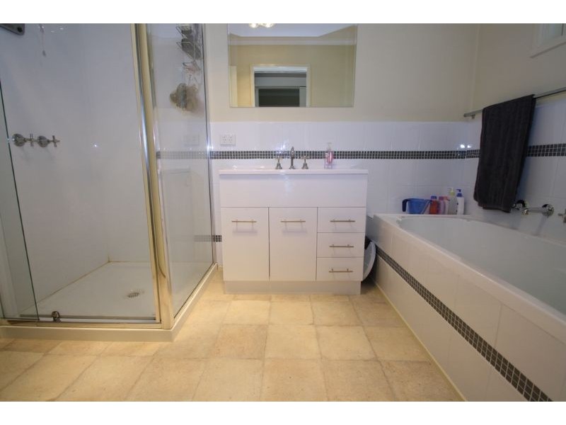 9 Eveline Court, Mirboo North VIC 3871