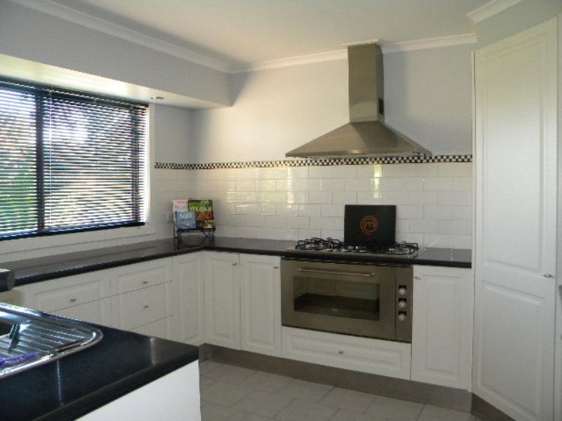 1 Balding Street, Mirboo North VIC 3871