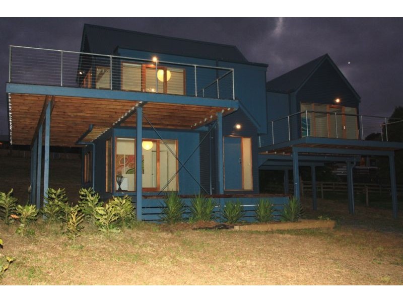 22 Railway Road, Mirboo North VIC 3871