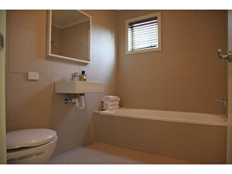 22 Railway Road, Mirboo North VIC 3871