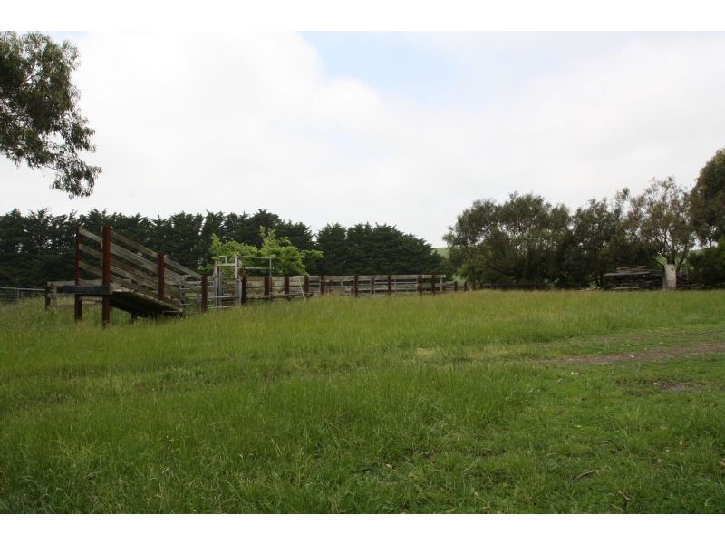 195 Hughes Road, Nerrena VIC 3953